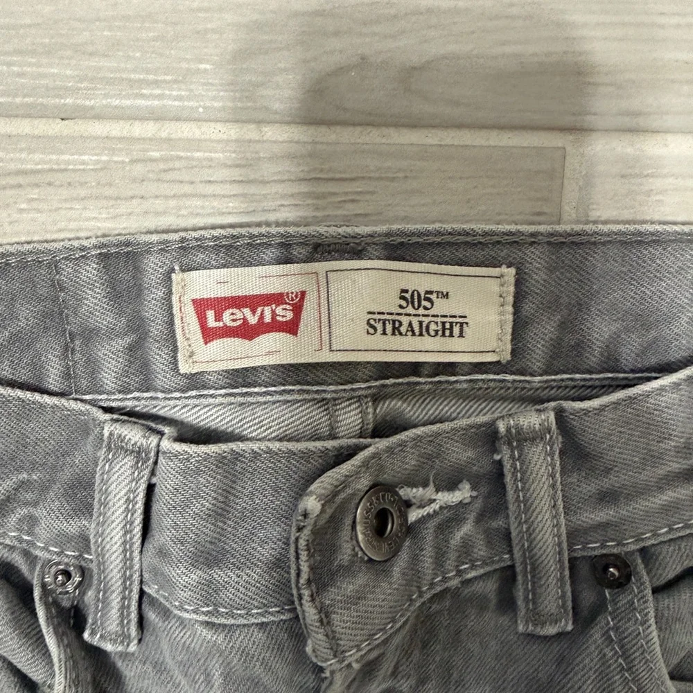 Levi's Men's 505 Gray Straight Jeans - Picture 3 of 5